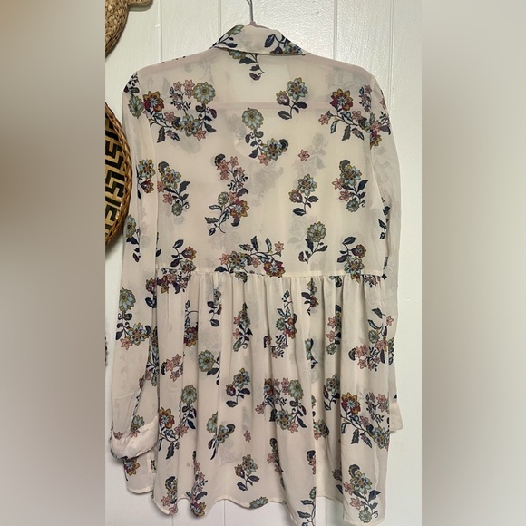 Red Camel Multicolored Long Sleeve Buttoned Blouse Floral Size Large - Picture 5 of 6